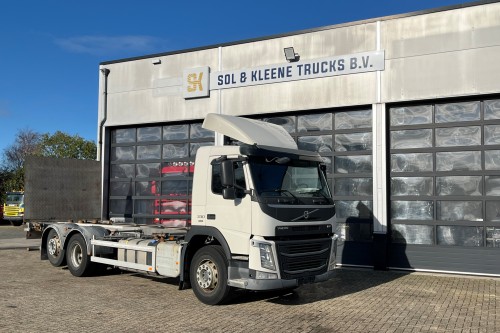 Volvo FM330 6x2 container chassis steering axle euro 6